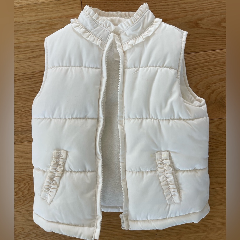 Crazy 8 White puffer zip up fleece lined vest with pockets